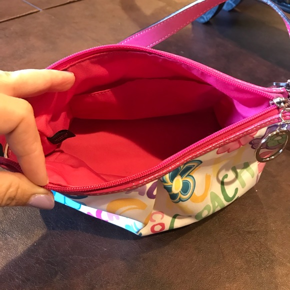 Coach small purse - Picture 3 of 7